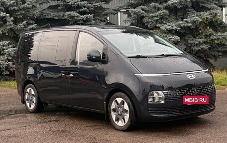 Hyundai Staria, 2021 год, 4 380 000 рублей, 2 фотография