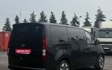 Hyundai Staria, 2021 год, 4 380 000 рублей, 7 фотография