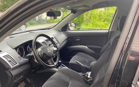 Mitsubishi Outlander III рестайлинг 3, 2011 год, 1 470 000 рублей, 9 фотография