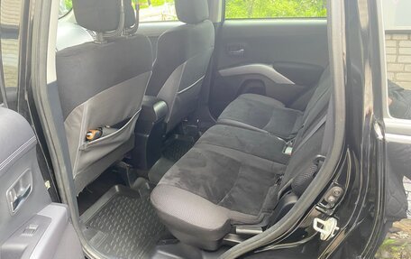 Mitsubishi Outlander III рестайлинг 3, 2011 год, 1 470 000 рублей, 14 фотография