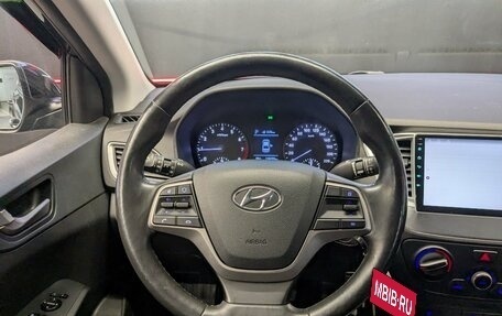 Hyundai Solaris II рестайлинг, 2017 год, 1 260 000 рублей, 20 фотография