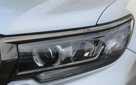 Toyota Land Cruiser Prado 150 рестайлинг 2, 2020 год, 5 750 000 рублей, 3 фотография