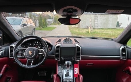 Porsche Cayenne III, 2016 год, 2 850 000 рублей, 32 фотография