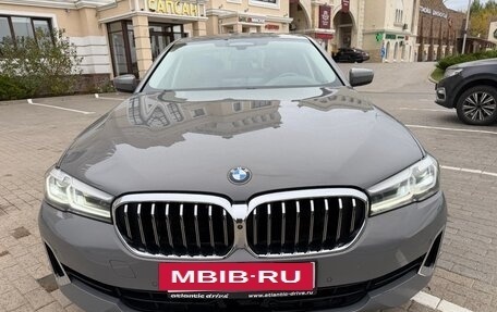 BMW 5 серия, 2021 год, 5 850 000 рублей, 13 фотография