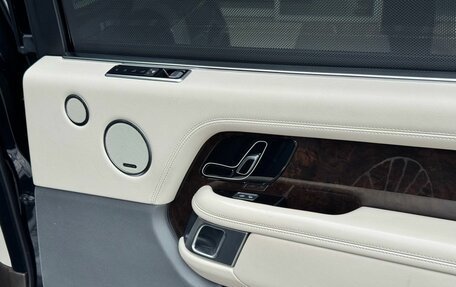 Land Rover Range Rover IV рестайлинг, 2020 год, 7 500 000 рублей, 26 фотография