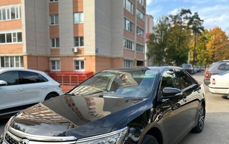 Toyota Camry, 2017 год, 1 940 000 рублей, 2 фотография