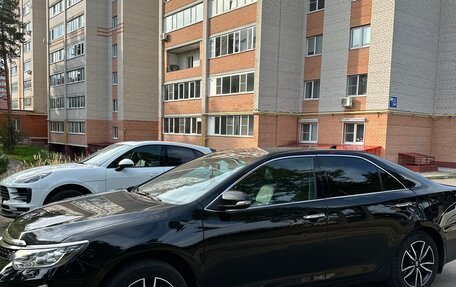 Toyota Camry, 2017 год, 1 940 000 рублей, 6 фотография