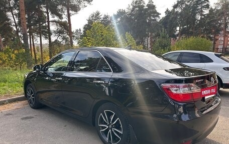 Toyota Camry, 2017 год, 1 940 000 рублей, 5 фотография