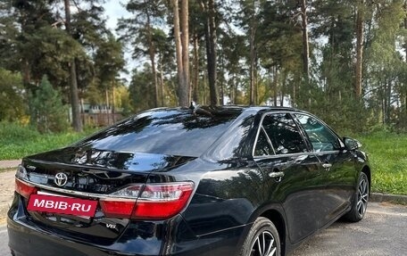 Toyota Camry, 2017 год, 1 940 000 рублей, 3 фотография