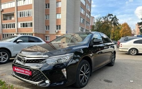 Toyota Camry, 2017 год, 1 940 000 рублей, 10 фотография