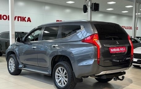 Mitsubishi Pajero Sport III рестайлинг, 2019 год, 2 900 000 рублей, 7 фотография