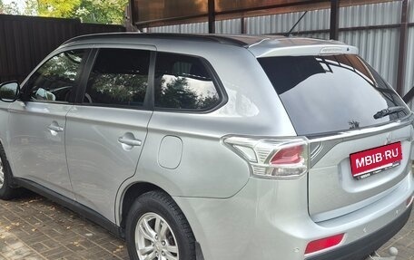 Mitsubishi Outlander III рестайлинг 3, 2014 год, 1 250 000 рублей, 1 фотография