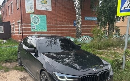 BMW 5 серия, 2020 год, 3 000 000 рублей, 2 фотография