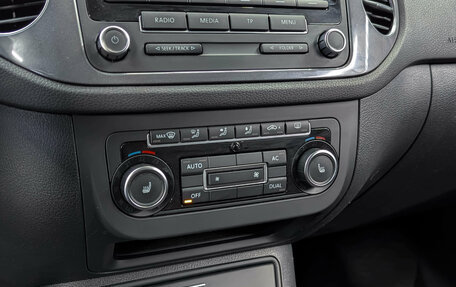 Volkswagen Tiguan I, 2012 год, 1 155 000 рублей, 20 фотография