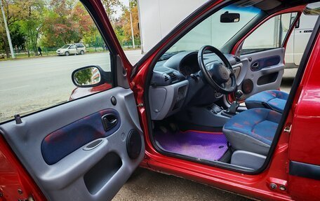 Renault Clio III, 2001 год, 220 000 рублей, 10 фотография