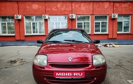 Renault Clio III, 2001 год, 220 000 рублей, 2 фотография
