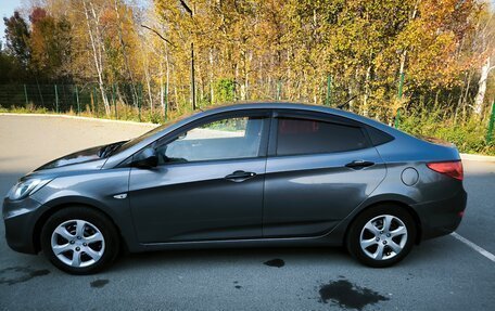 Hyundai Solaris II рестайлинг, 2011 год, 745 000 рублей, 5 фотография