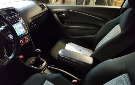 Volkswagen Polo VI (EU Market), 2011 год, 600 000 рублей, 8 фотография