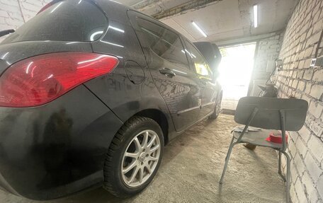 Peugeot 308 II, 2010 год, 310 000 рублей, 2 фотография