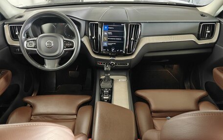 Volvo XC60 II, 2019 год, 3 400 000 рублей, 9 фотография