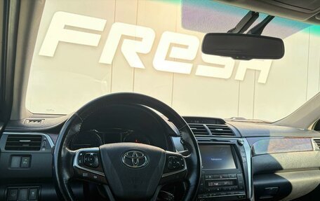 Toyota Camry, 2015 год, 1 990 000 рублей, 6 фотография