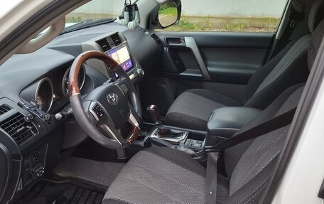 Toyota Land Cruiser Prado 150 рестайлинг 2, 2010 год, 3 500 000 рублей, 7 фотография