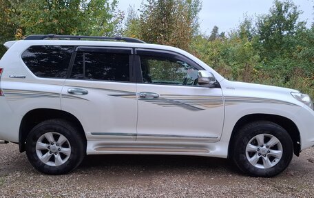 Toyota Land Cruiser Prado 150 рестайлинг 2, 2010 год, 3 500 000 рублей, 4 фотография