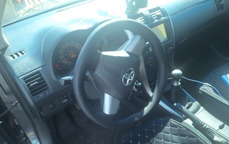 Toyota Corolla, 2012 год, 1 050 000 рублей, 5 фотография