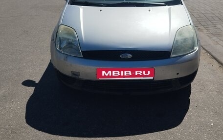Ford Fiesta, 2002 год, 200 000 рублей, 2 фотография