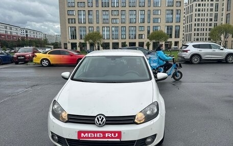 Volkswagen Golf VI, 2011 год, 650 000 рублей, 24 фотография
