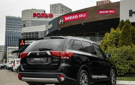 Mitsubishi Outlander III рестайлинг 3, 2016 год, 2 248 000 рублей, 4 фотография