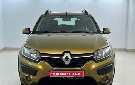 Renault Sandero II рестайлинг, 2015 год, 720 000 рублей, 2 фотография