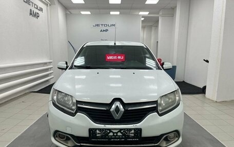 Renault Logan II, 2016 год, 675 000 рублей, 2 фотография