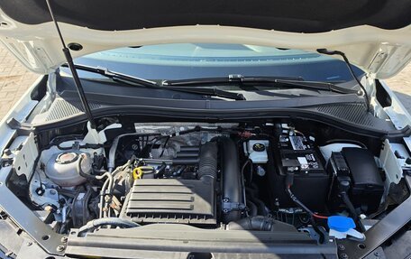 Volkswagen Tiguan II, 2021 год, 3 700 000 рублей, 6 фотография