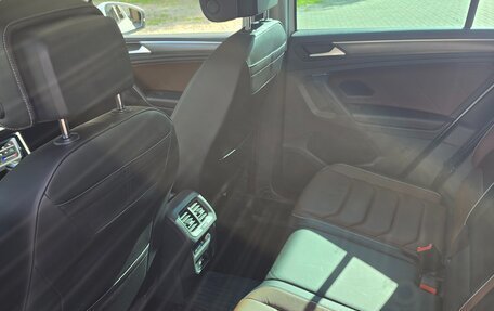 Volkswagen Tiguan II, 2021 год, 3 700 000 рублей, 9 фотография