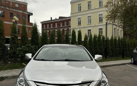 Hyundai Sonata VI, 2011 год, 1 220 000 рублей, 1 фотография