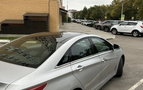 Hyundai Sonata VI, 2011 год, 1 220 000 рублей, 5 фотография