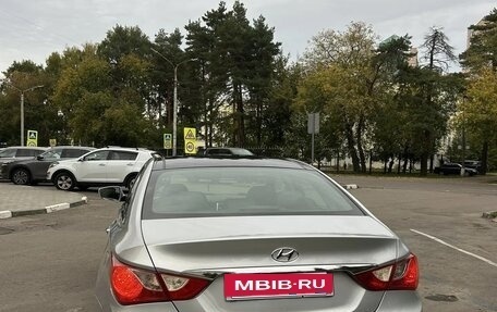 Hyundai Sonata VI, 2011 год, 1 220 000 рублей, 6 фотография