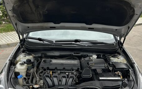 Hyundai Sonata VI, 2011 год, 1 220 000 рублей, 12 фотография