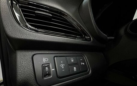 Hyundai Solaris II рестайлинг, 2021 год, 1 750 000 рублей, 28 фотография