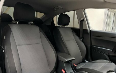Hyundai Solaris II рестайлинг, 2021 год, 1 750 000 рублей, 34 фотография
