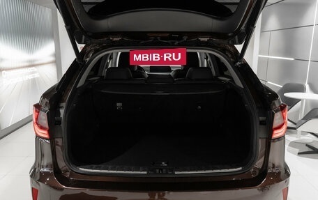 Lexus RX IV рестайлинг, 2018 год, 3 800 000 рублей, 28 фотография