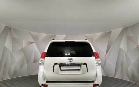 Toyota Land Cruiser Prado 150 рестайлинг 2, 2012 год, 2 895 000 рублей, 8 фотография