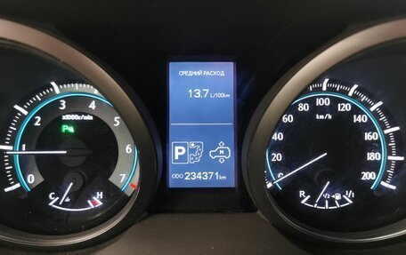 Toyota Land Cruiser Prado 150 рестайлинг 2, 2012 год, 2 895 000 рублей, 17 фотография