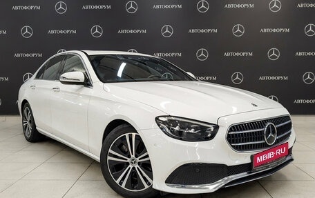 Mercedes-Benz E-Класс, 2021 год, 4 250 000 рублей, 3 фотография