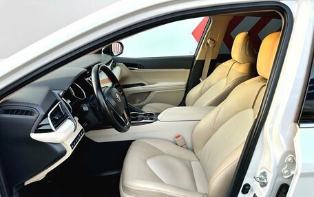 Toyota Camry, 2021 год, 3 100 000 рублей, 14 фотография