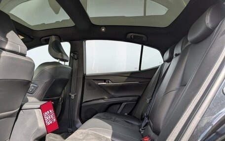 Toyota Camry, 2024 год, 3 900 000 рублей, 4 фотография