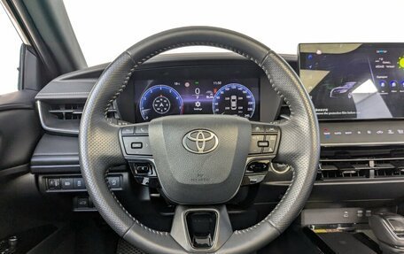 Toyota Camry, 2024 год, 3 900 000 рублей, 19 фотография