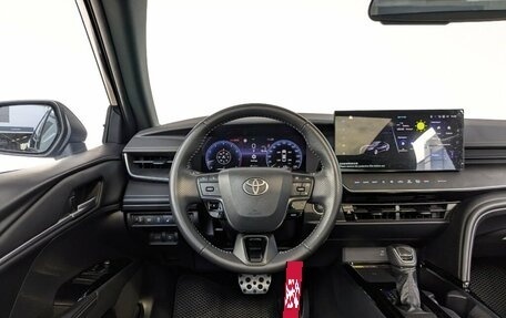 Toyota Camry, 2024 год, 3 900 000 рублей, 18 фотография