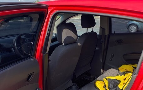 Chevrolet Spark III, 2013 год, 520 000 рублей, 10 фотография